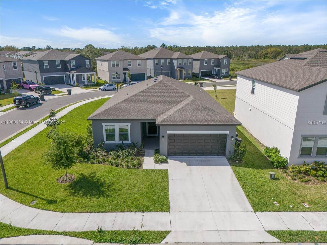 2375 Lancashire St - Photo 1