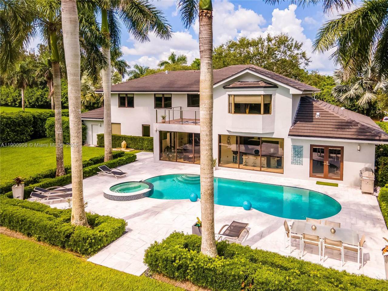 4242 107th Way - Photo 1