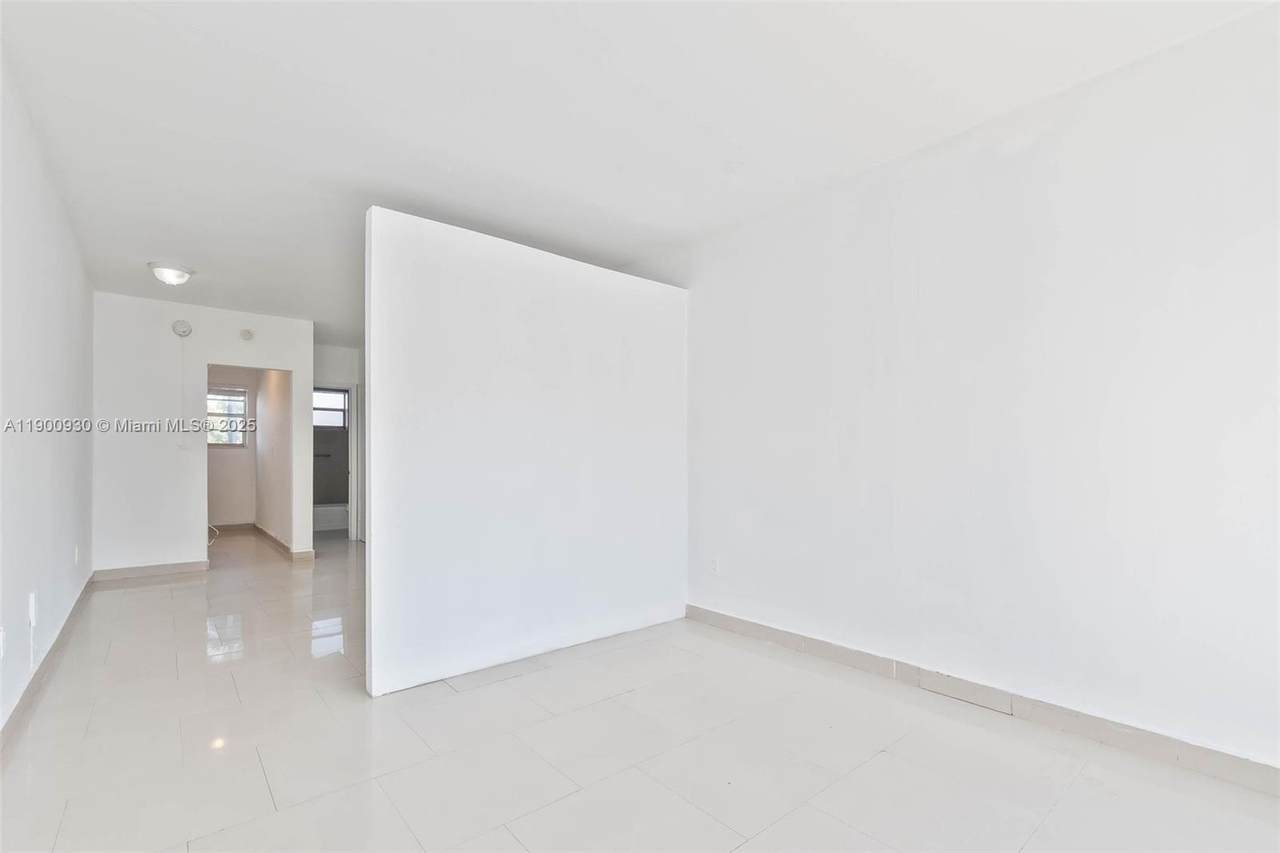 1685 Jefferson Ave - Photo 1