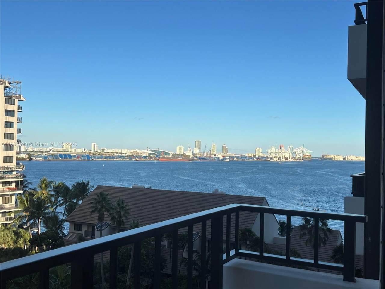 520 Brickell Key Dr - Photo 1