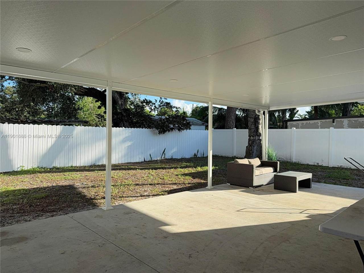 2051 152nd Ter - Photo 1