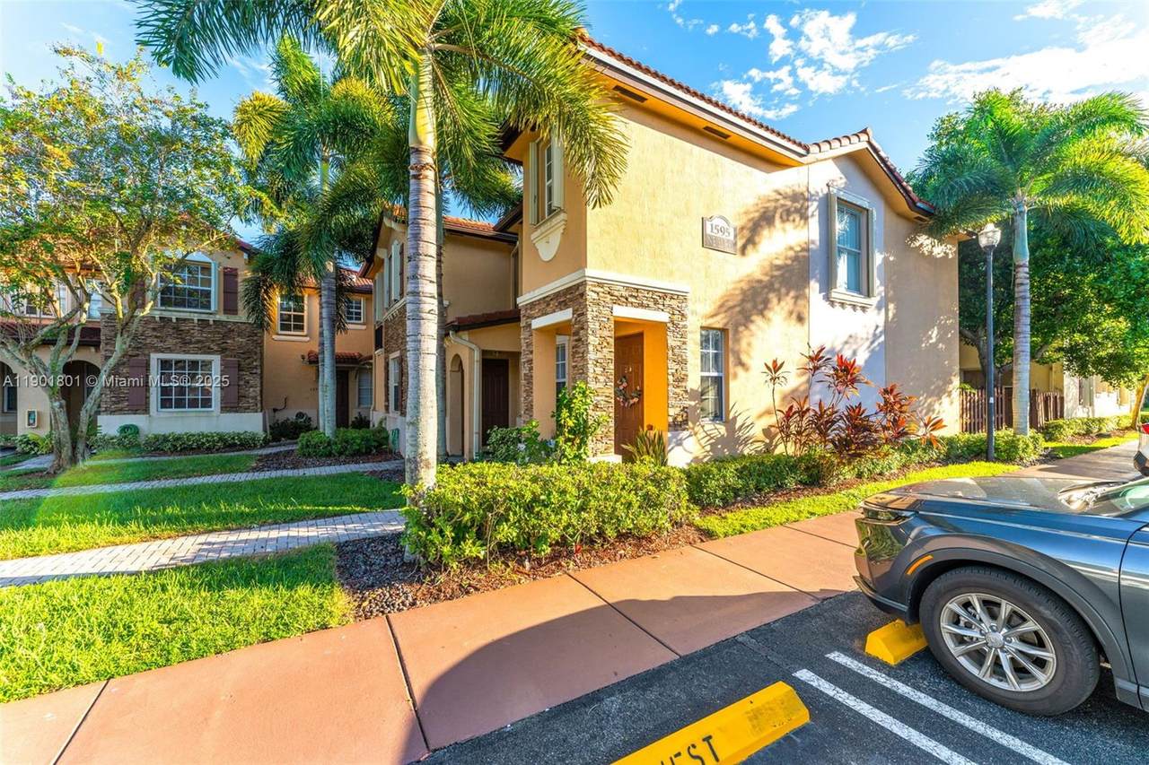 https://bt-photos.global.ssl.fastly.net/miami/1280_boomver_1_A11901801-2.jpg