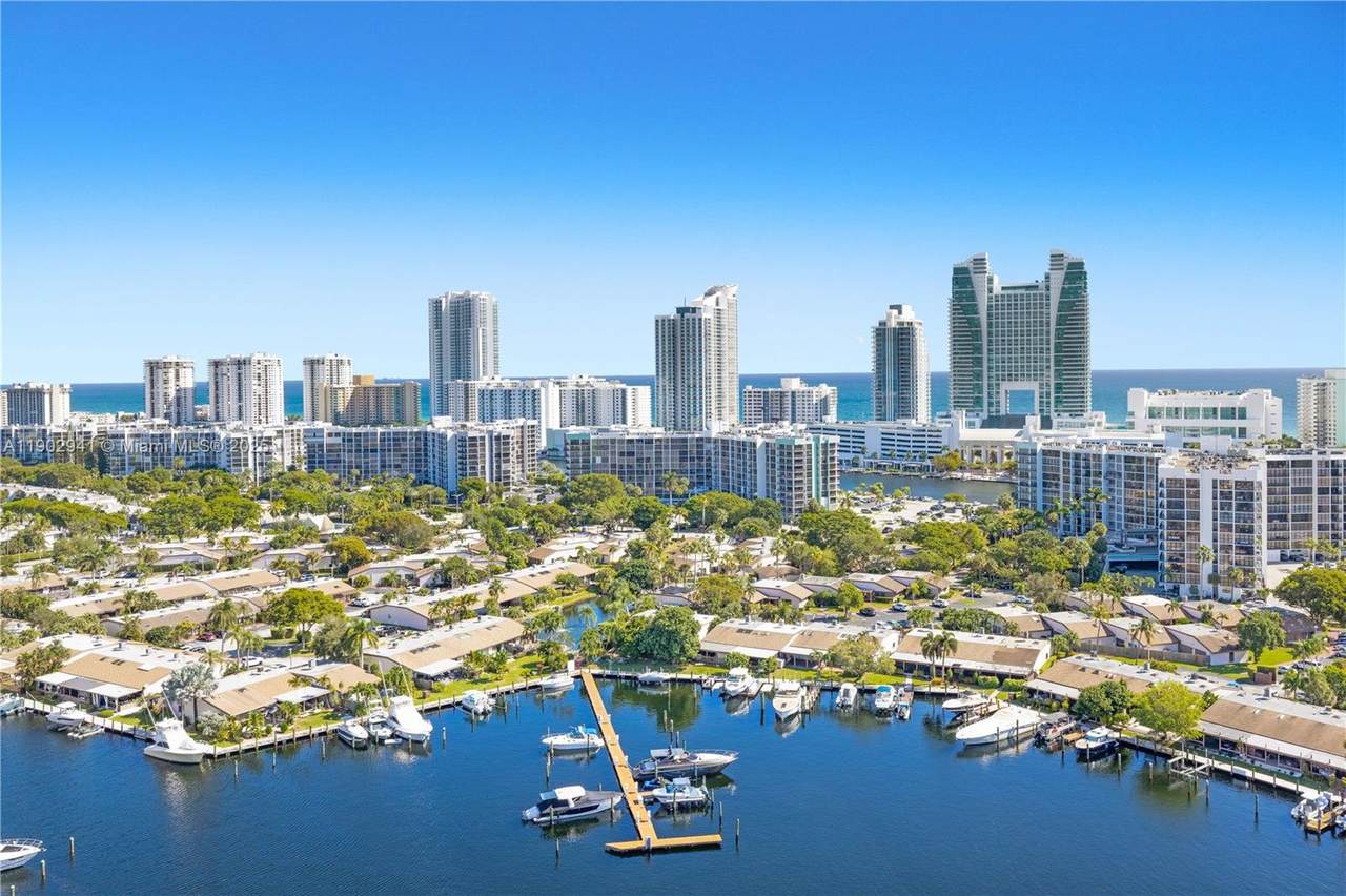 300 Three Islands Blvd - Photo 1