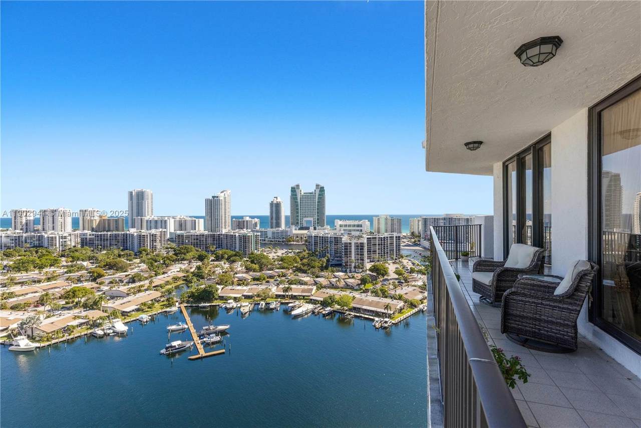 https://bt-photos.global.ssl.fastly.net/miami/1280_boomver_1_A11902941-2.jpg