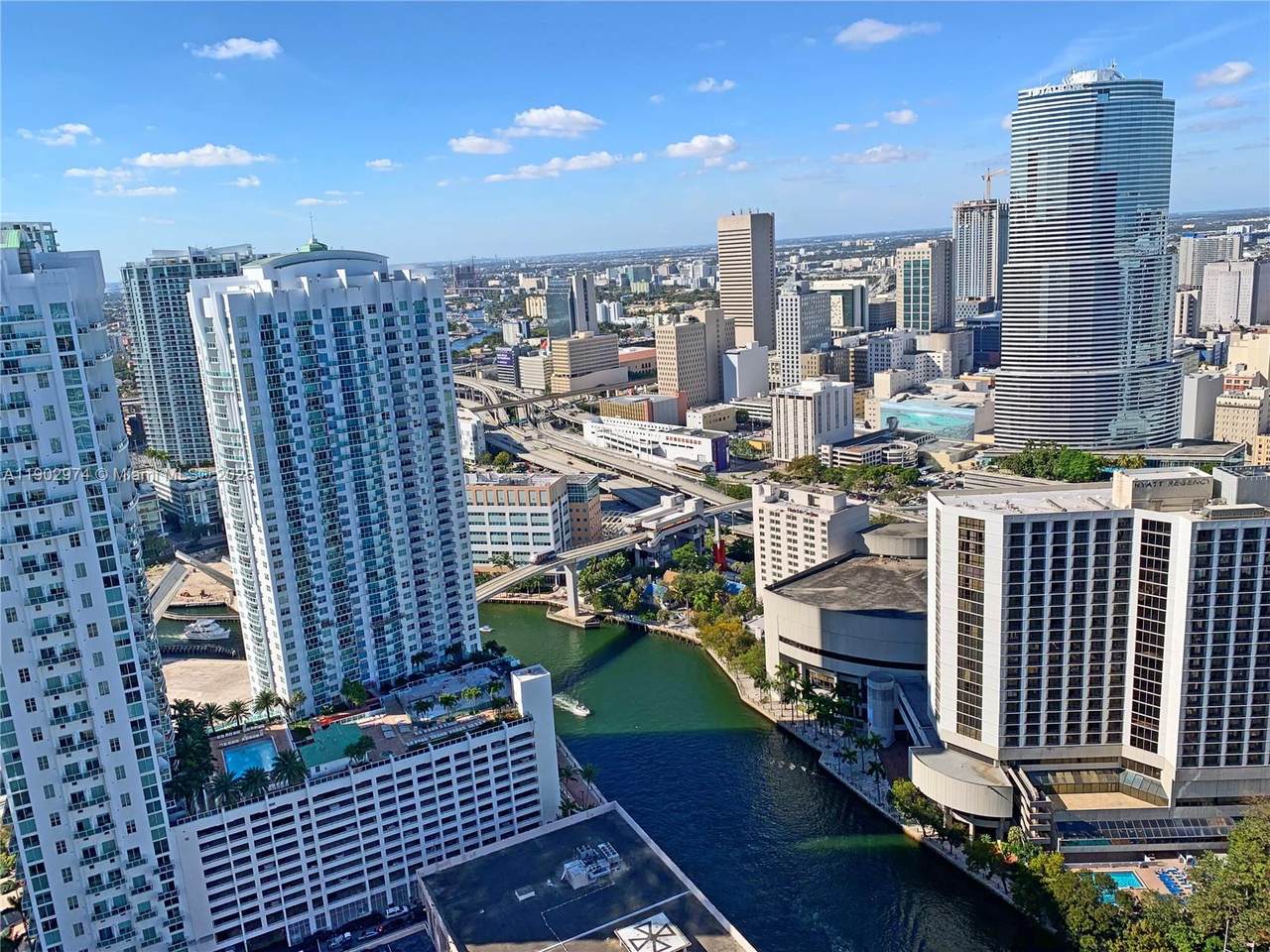 https://bt-photos.global.ssl.fastly.net/miami/1280_boomver_1_A11902974-2.jpg