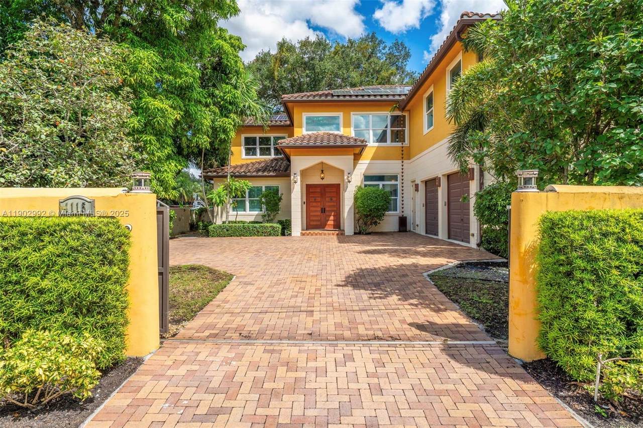 https://bt-photos.global.ssl.fastly.net/miami/1280_boomver_1_A11902992-2.jpg
