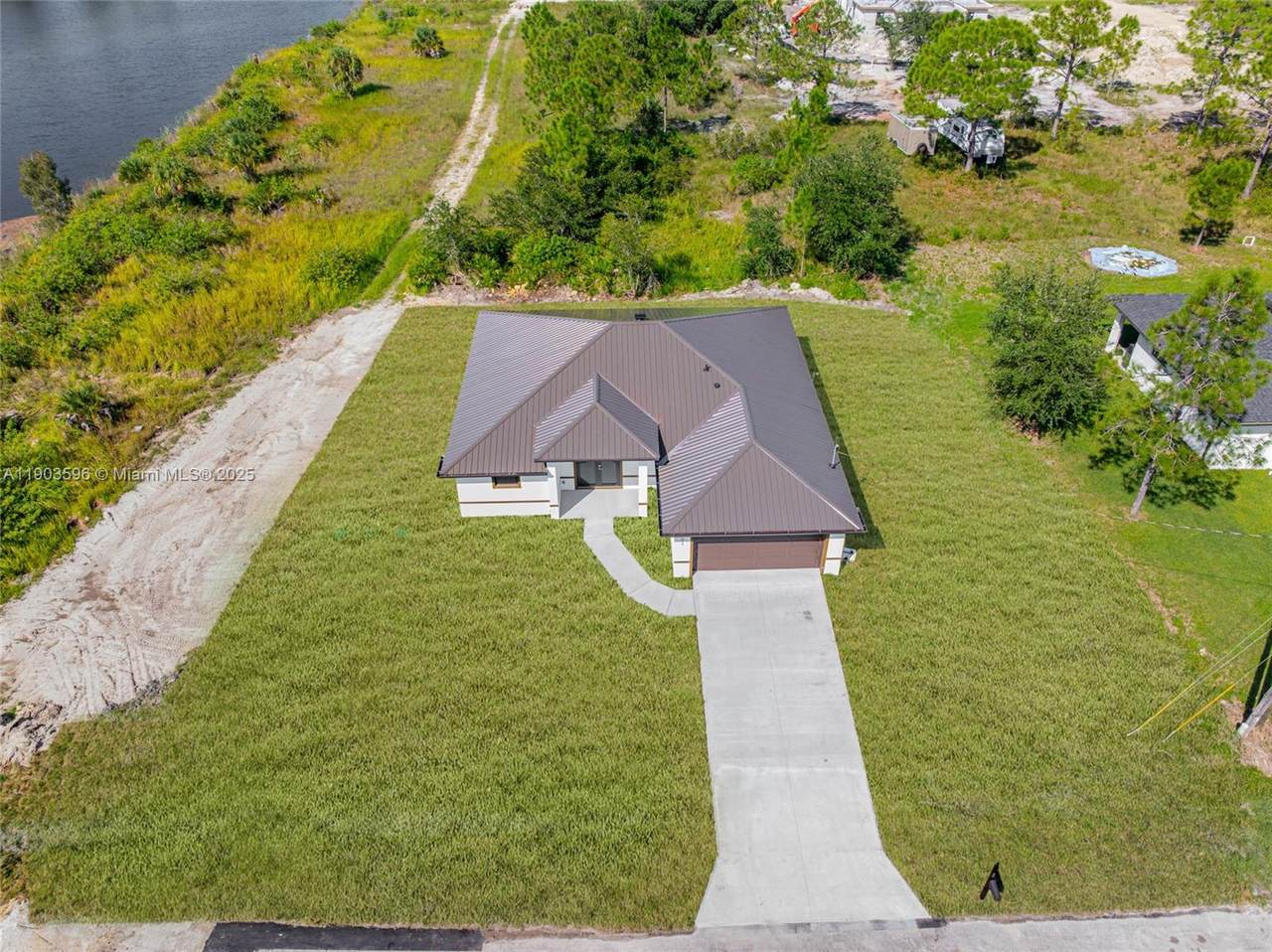 801 Wagner Ave - Photo 1