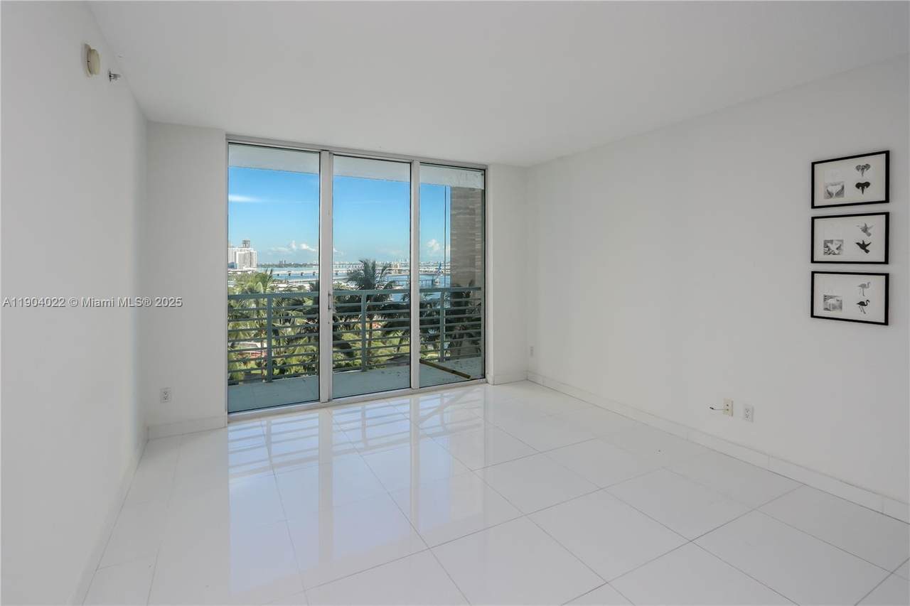 https://bt-photos.global.ssl.fastly.net/miami/1280_boomver_1_A11904022-2.jpg