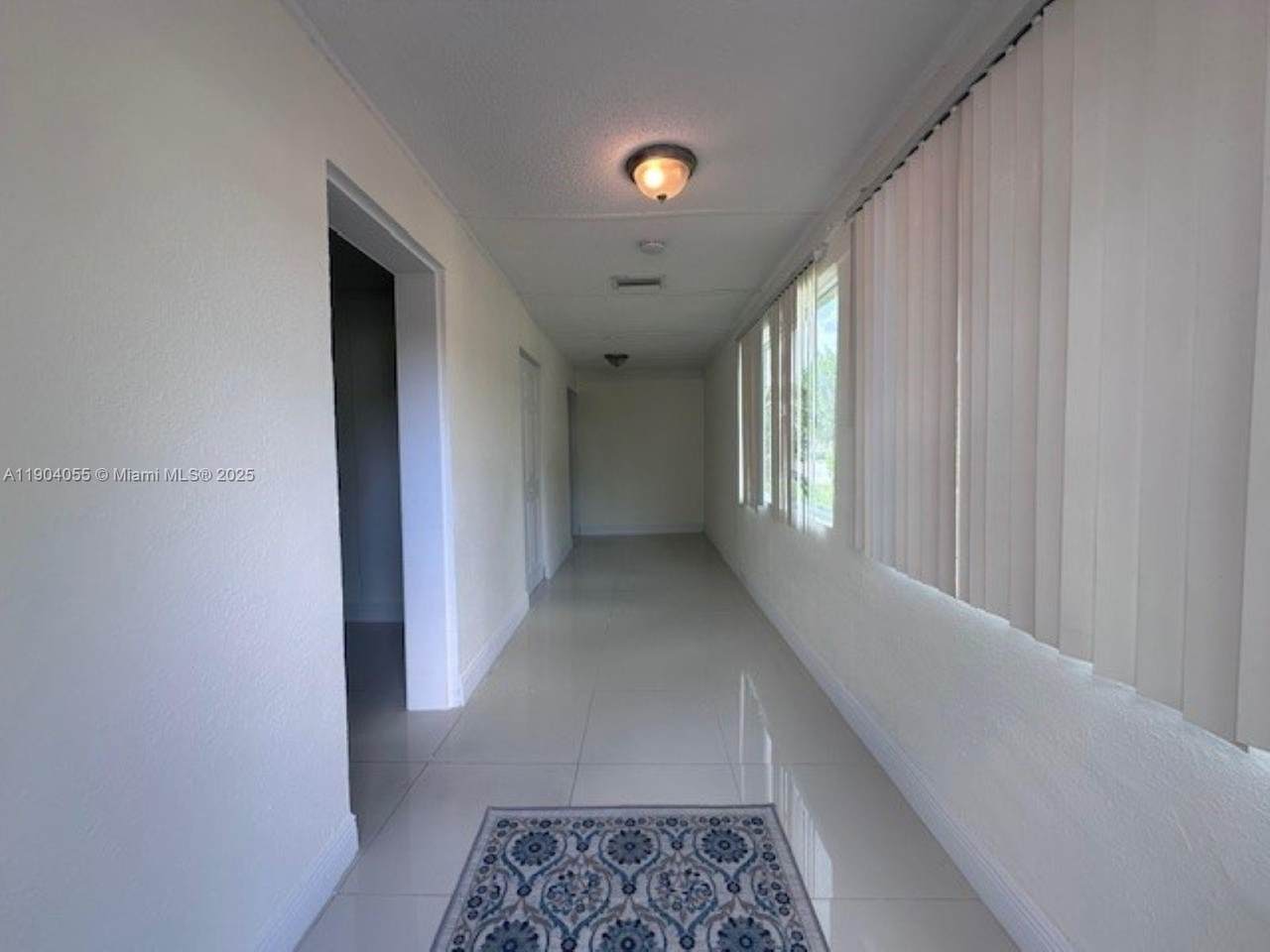 https://bt-photos.global.ssl.fastly.net/miami/1280_boomver_1_A11904055-2.jpg