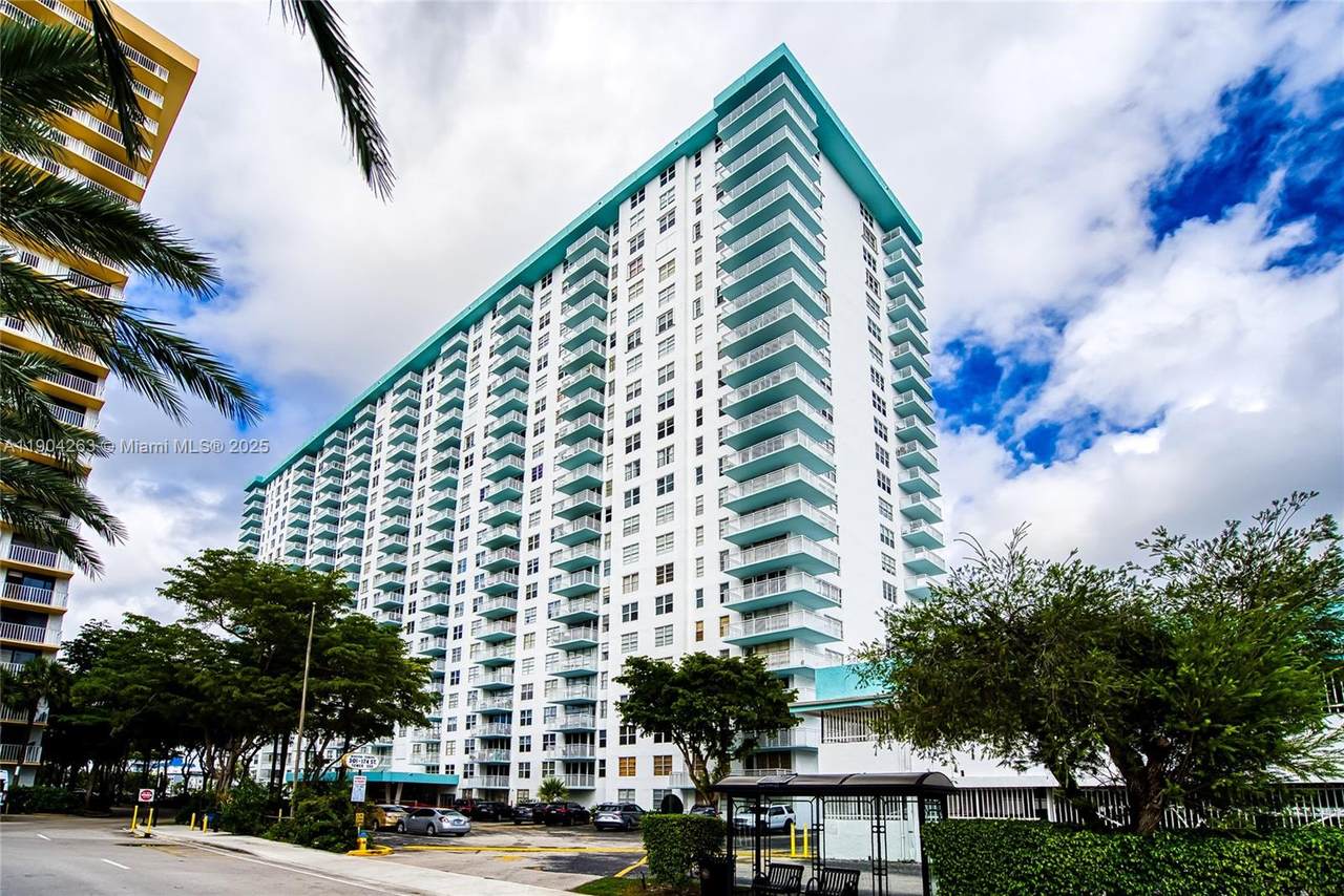 https://bt-photos.global.ssl.fastly.net/miami/1280_boomver_1_A11904263-2.jpg