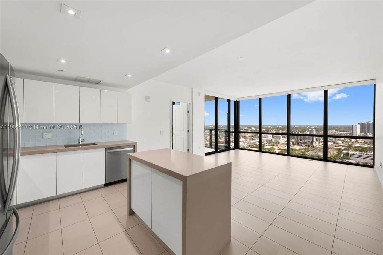 1600 1st Ave - Photo 1