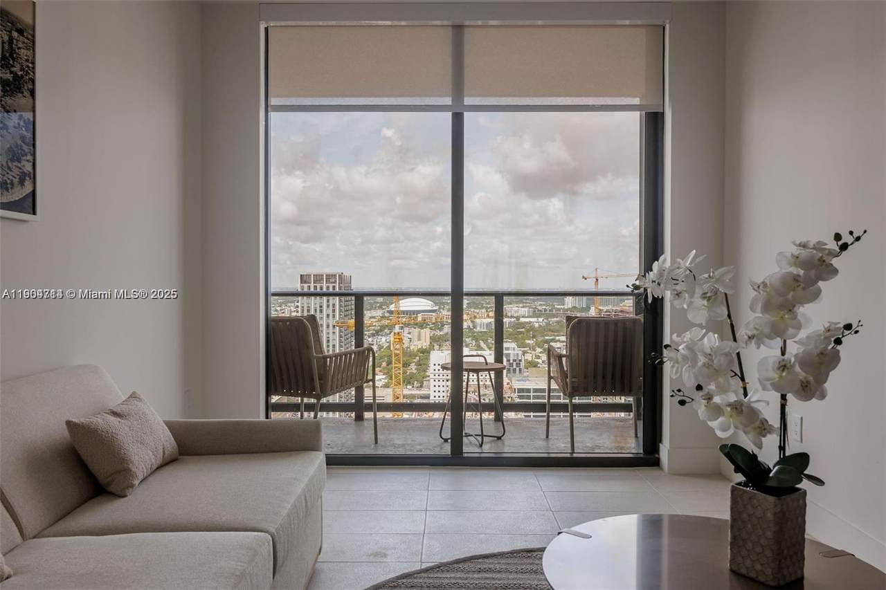 https://bt-photos.global.ssl.fastly.net/miami/1280_boomver_1_A11904714-2.jpg