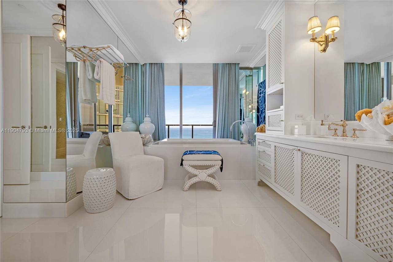 https://bt-photos.global.ssl.fastly.net/miami/1280_boomver_1_A11904793-2.jpg