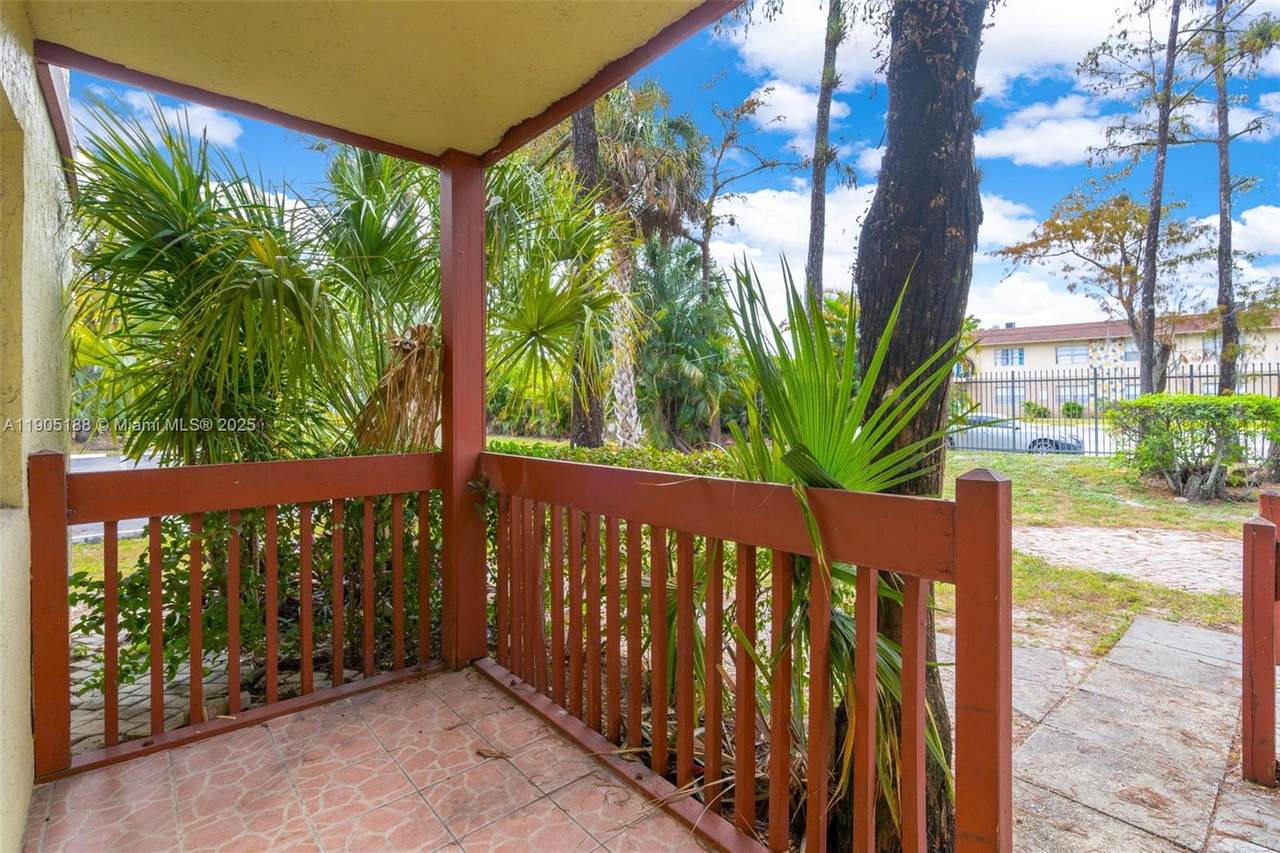 https://bt-photos.global.ssl.fastly.net/miami/1280_boomver_1_A11905188-2.jpg