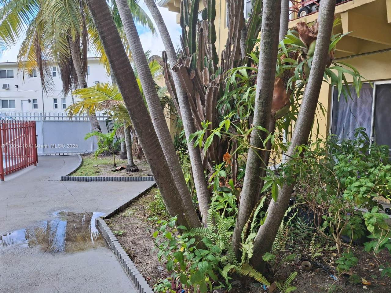 https://bt-photos.global.ssl.fastly.net/miami/1280_boomver_1_A11905410-2.jpg