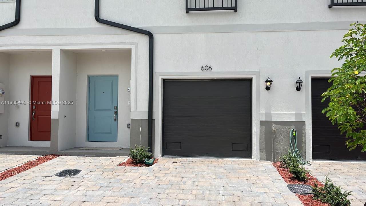 https://bt-photos.global.ssl.fastly.net/miami/1280_boomver_1_A11905442-2.jpg