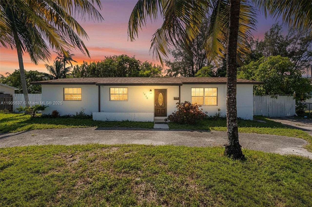 1436 19th St - Photo 1