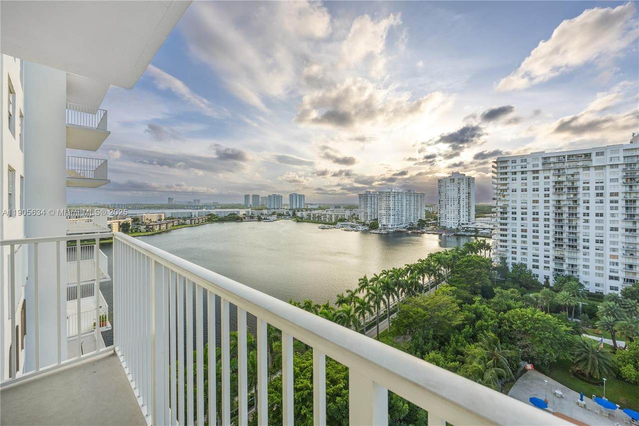 https://bt-photos.global.ssl.fastly.net/miami/1280_boomver_1_A11905634-2.jpg