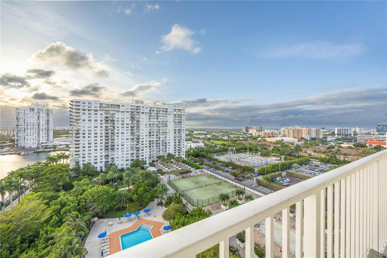 https://bt-photos.global.ssl.fastly.net/miami/1280_boomver_1_A11905634-2.jpg