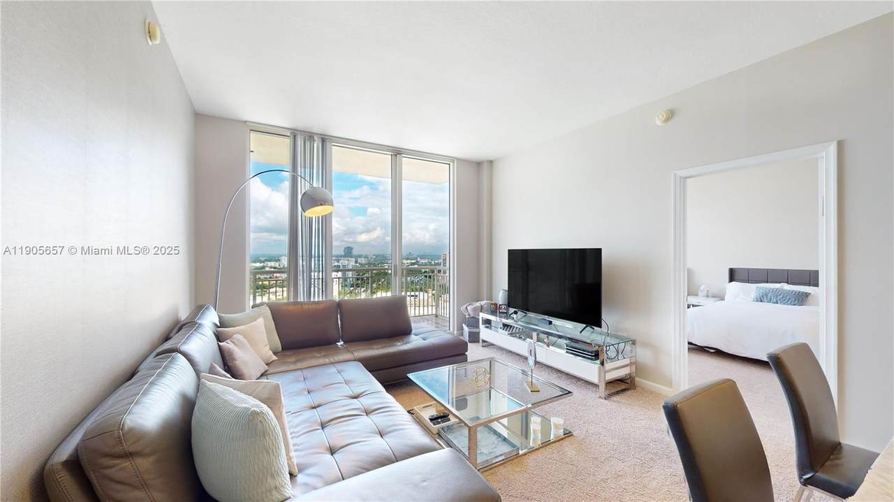 19501 Country Club Dr - Photo 1