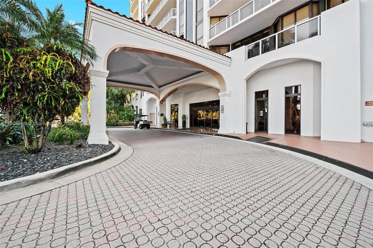 https://bt-photos.global.ssl.fastly.net/miami/1280_boomver_1_A11905866-2.jpg