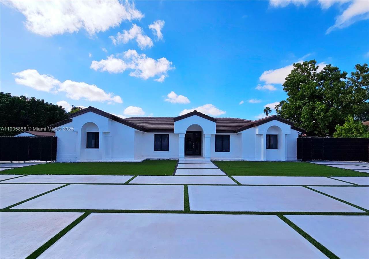 16138 154th Ct - Photo 1