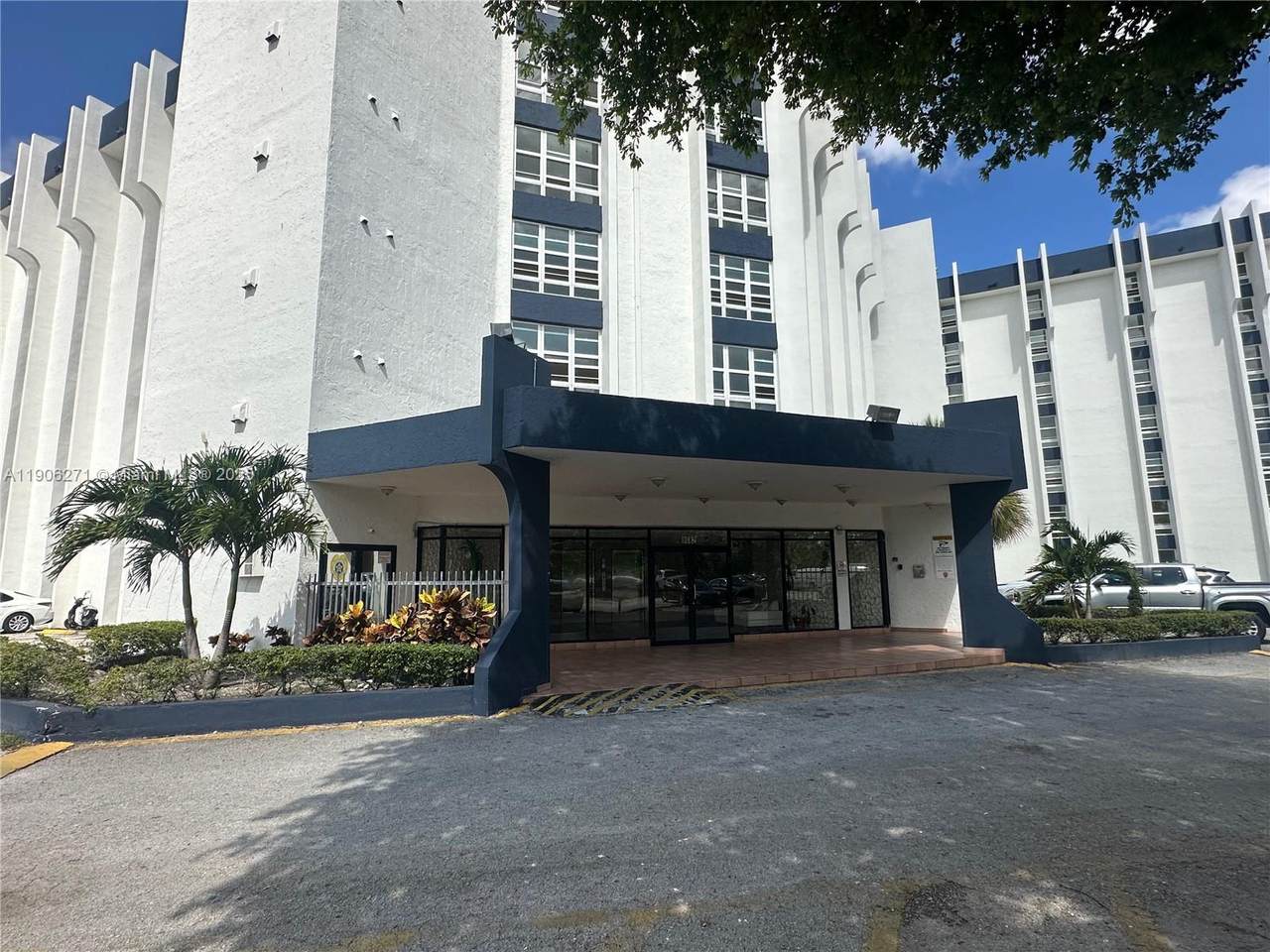 9682 Fontainebleau Blvd - Photo 1