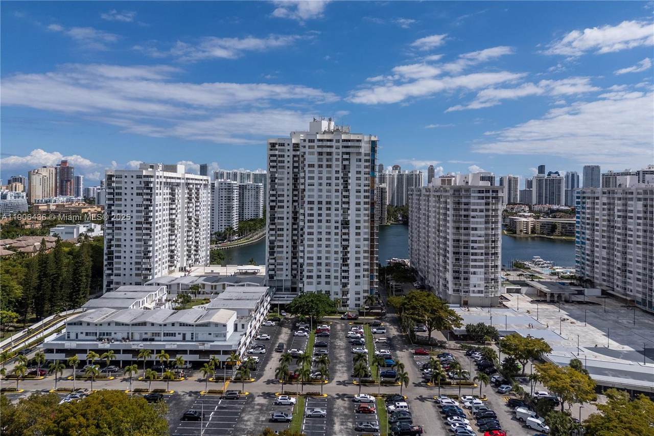 https://bt-photos.global.ssl.fastly.net/miami/1280_boomver_1_A11906436-2.jpg