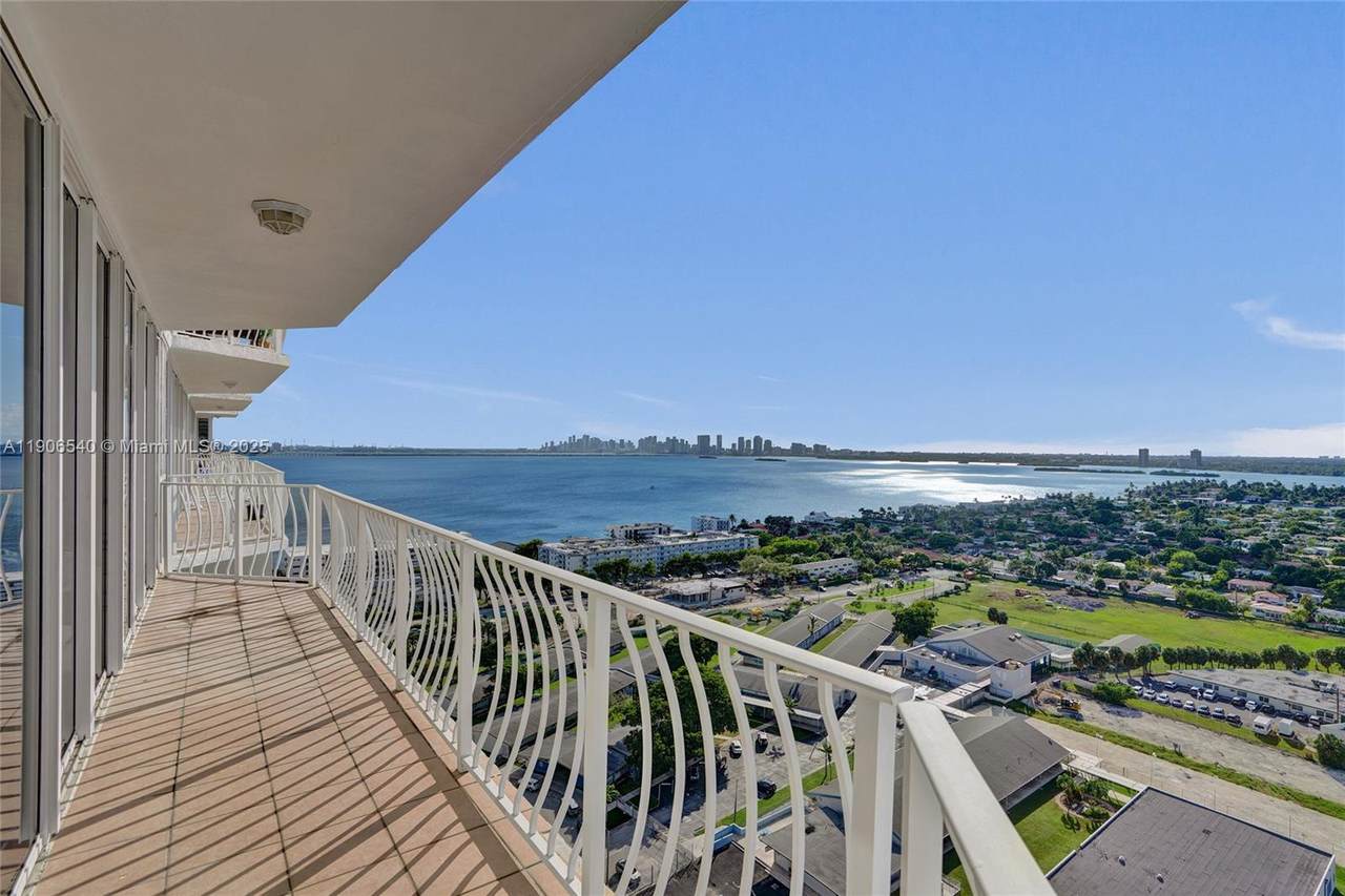 https://bt-photos.global.ssl.fastly.net/miami/1280_boomver_1_A11906540-2.jpg