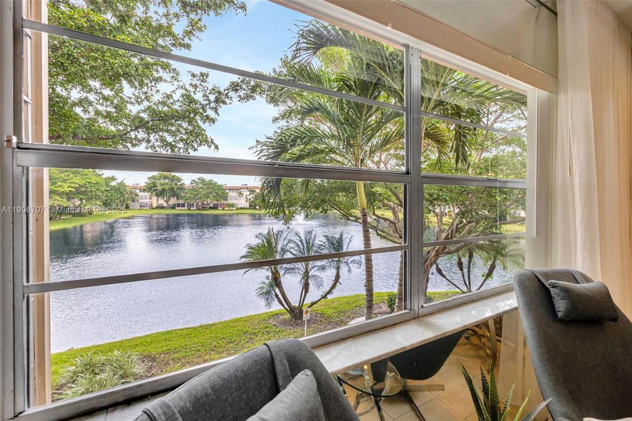 https://bt-photos.global.ssl.fastly.net/miami/1280_boomver_1_A11906707-2.jpg