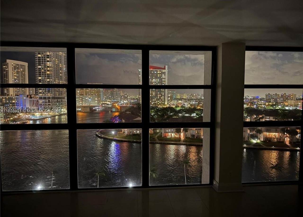 https://bt-photos.global.ssl.fastly.net/miami/1280_boomver_1_A11906798-2.jpg