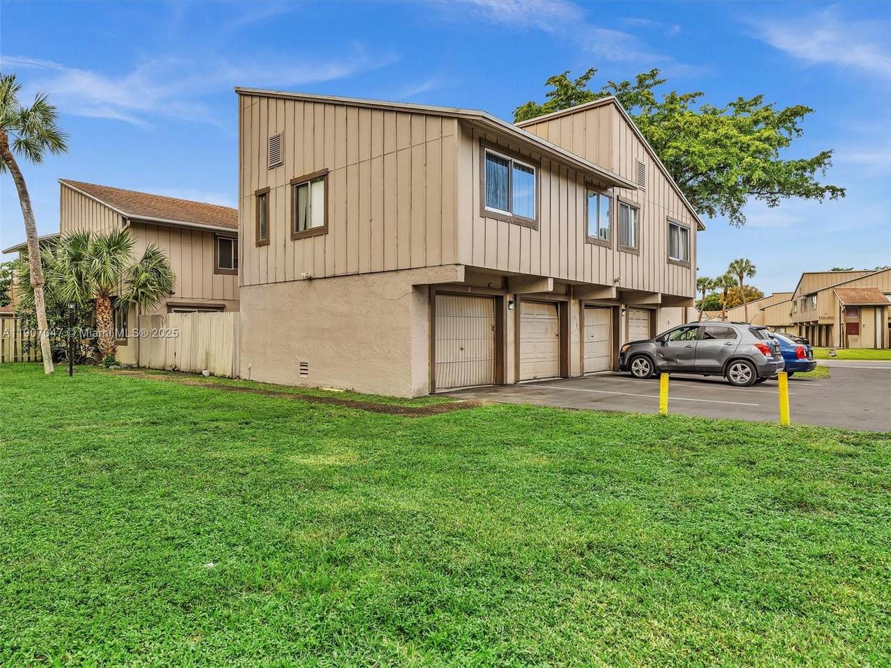 5710 21st St - Photo 1