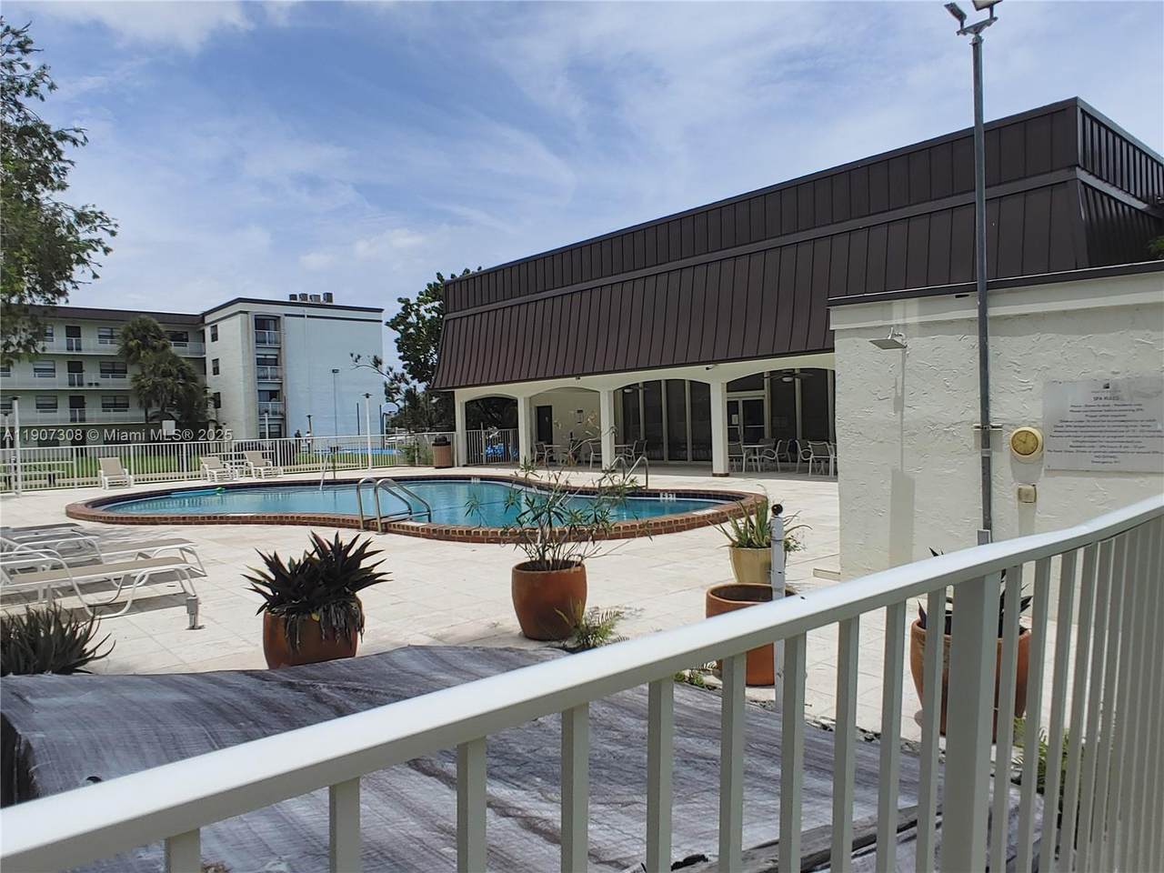 500 2nd St - Photo 1