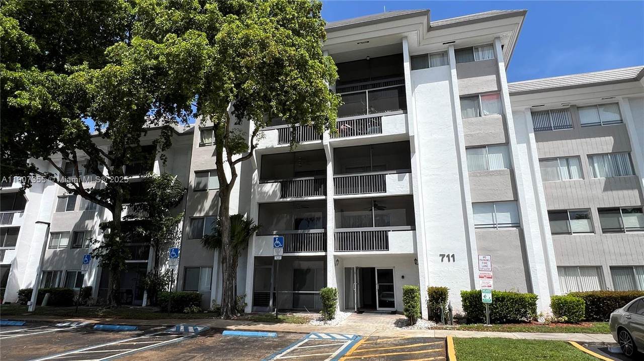 711 Pine Island Rd - Photo 1