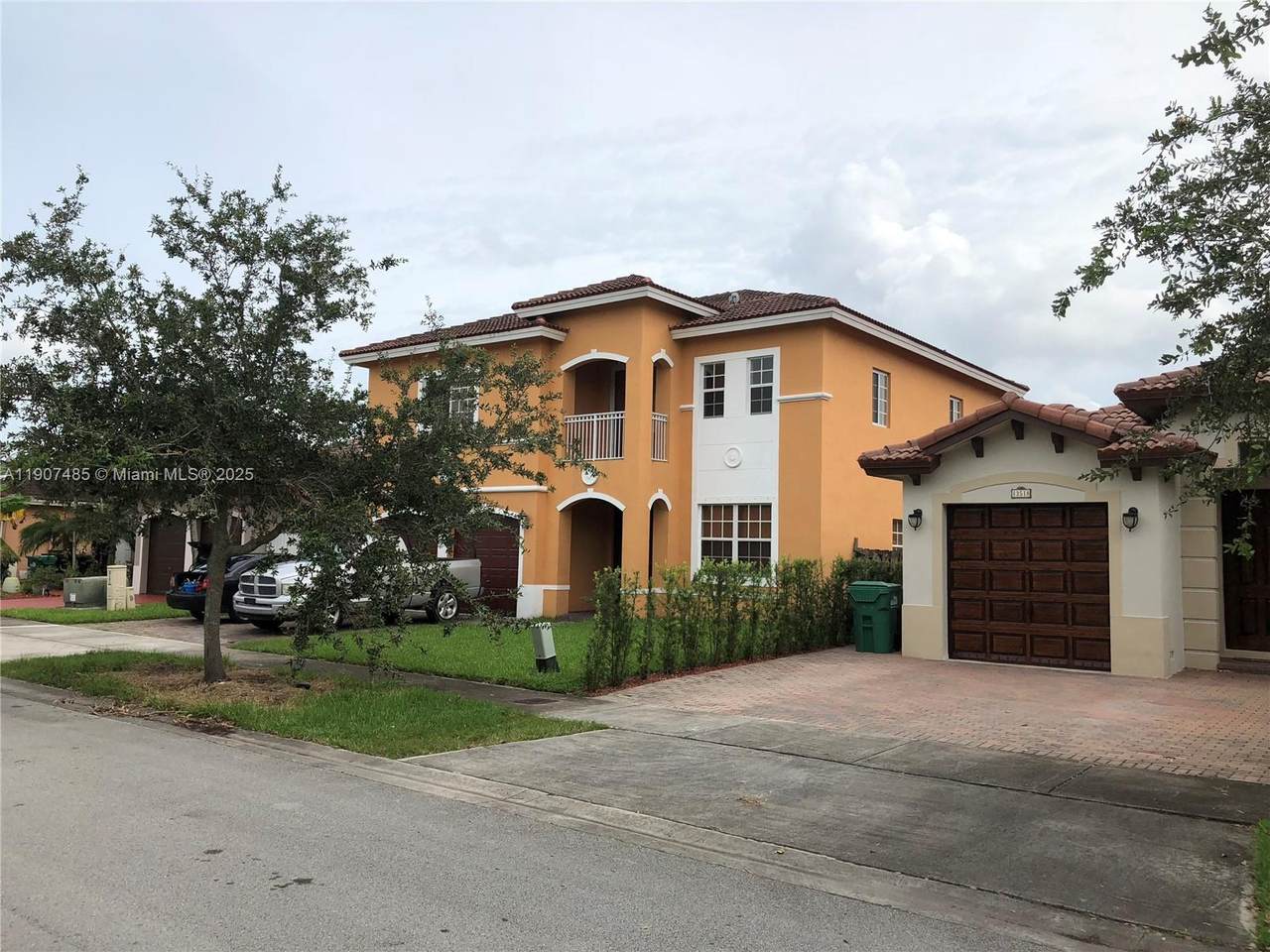 13426 177th Ter - Photo 1