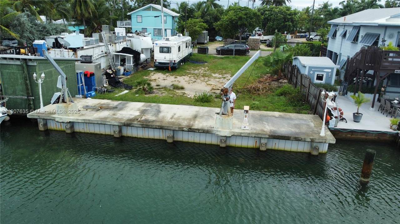 93 Conch Ave - Photo 1