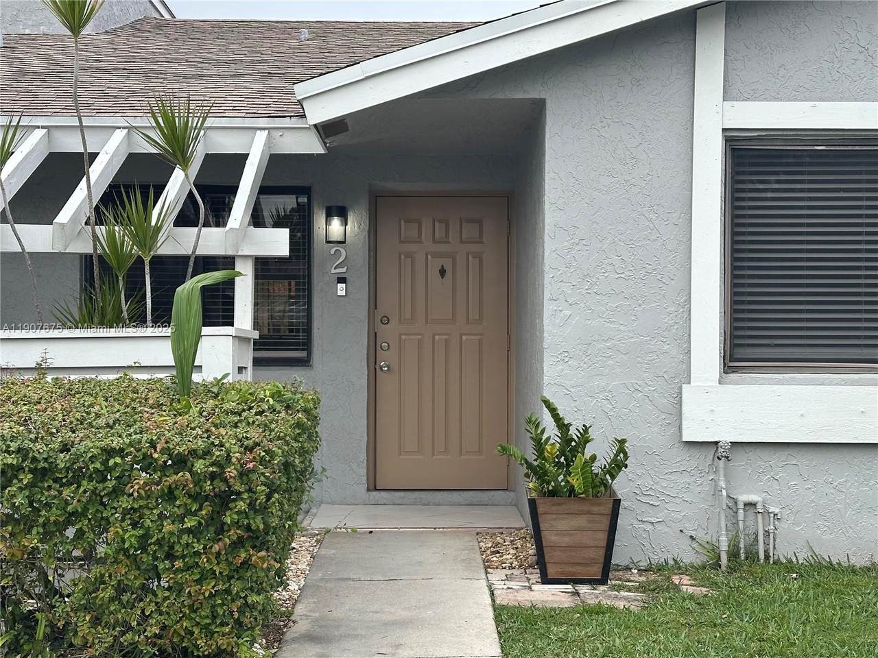 603 Racquet Club Rd - Photo 1