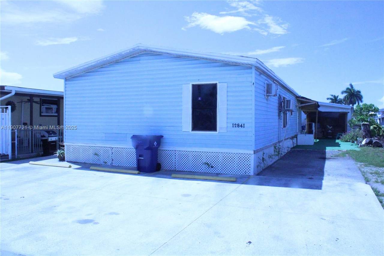 12841 12 Ter. - Photo 1