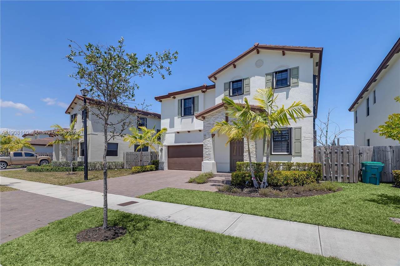 10329 228th Ter - Photo 1