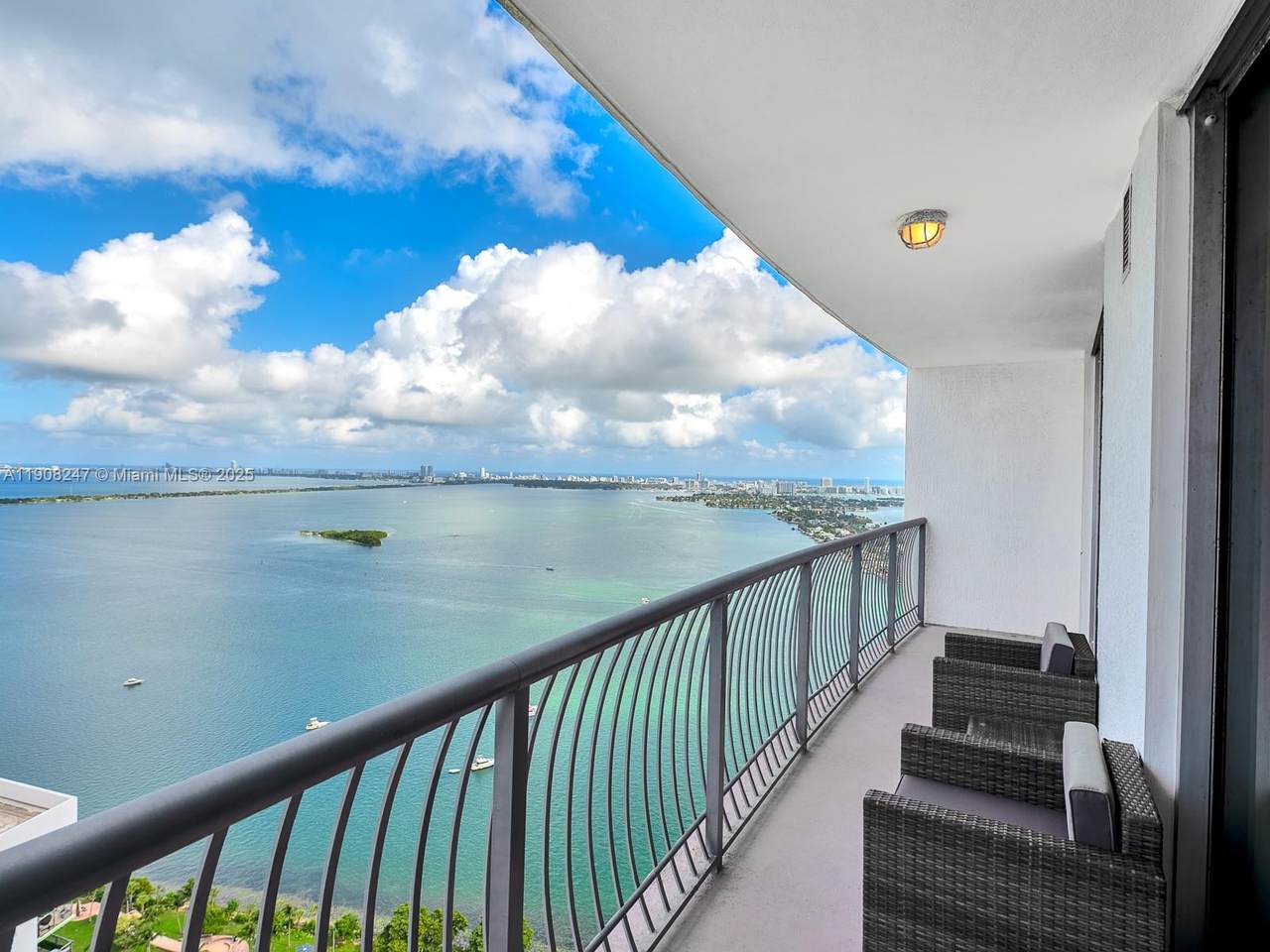1750 Bayshore Dr - Photo 1
