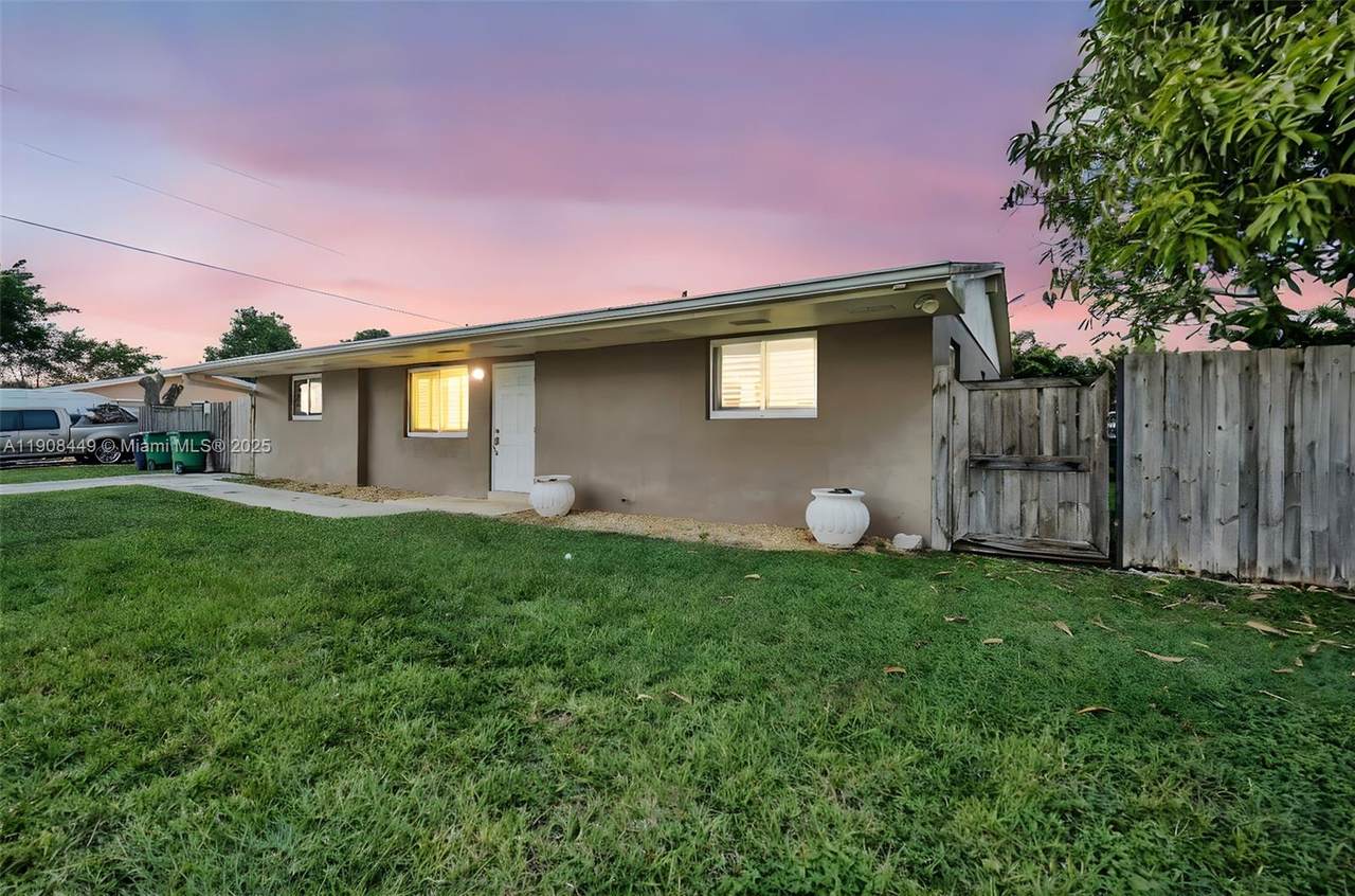 16901 298th St - Photo 1