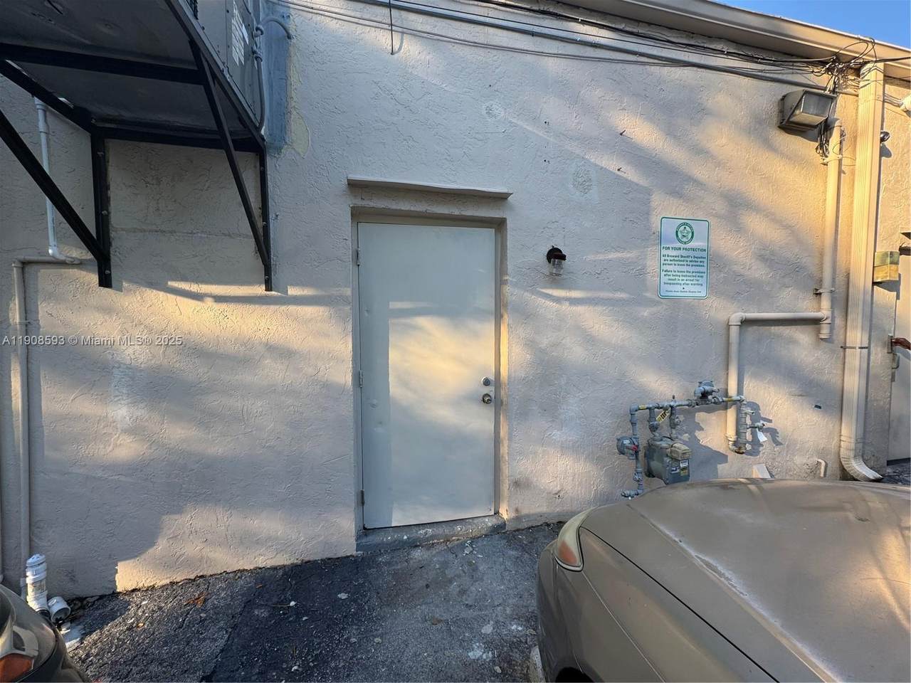 https://bt-photos.global.ssl.fastly.net/miami/1280_boomver_1_A11908593-2.jpg