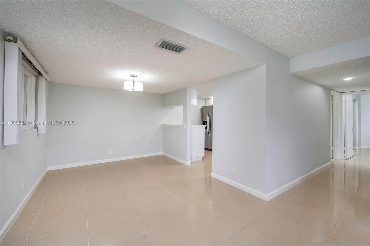 https://bt-photos.global.ssl.fastly.net/miami/1280_boomver_1_A11908661-2.jpg