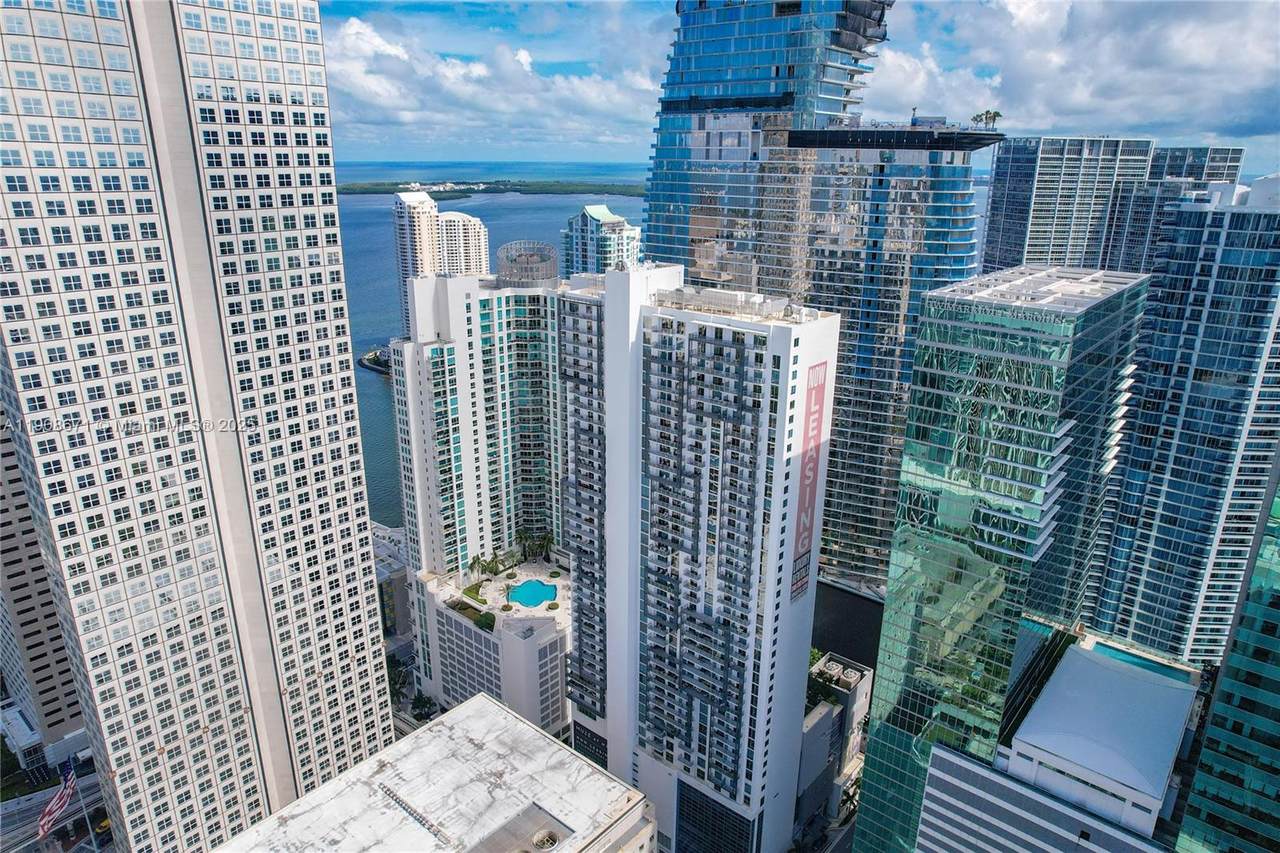 340 3rd St - Photo 1