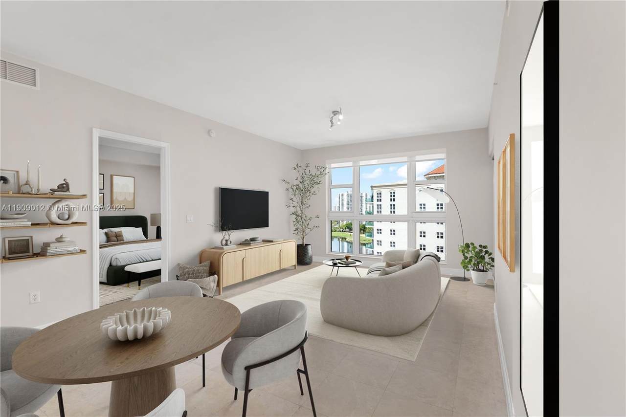 19900 Country Club Dr - Photo 1