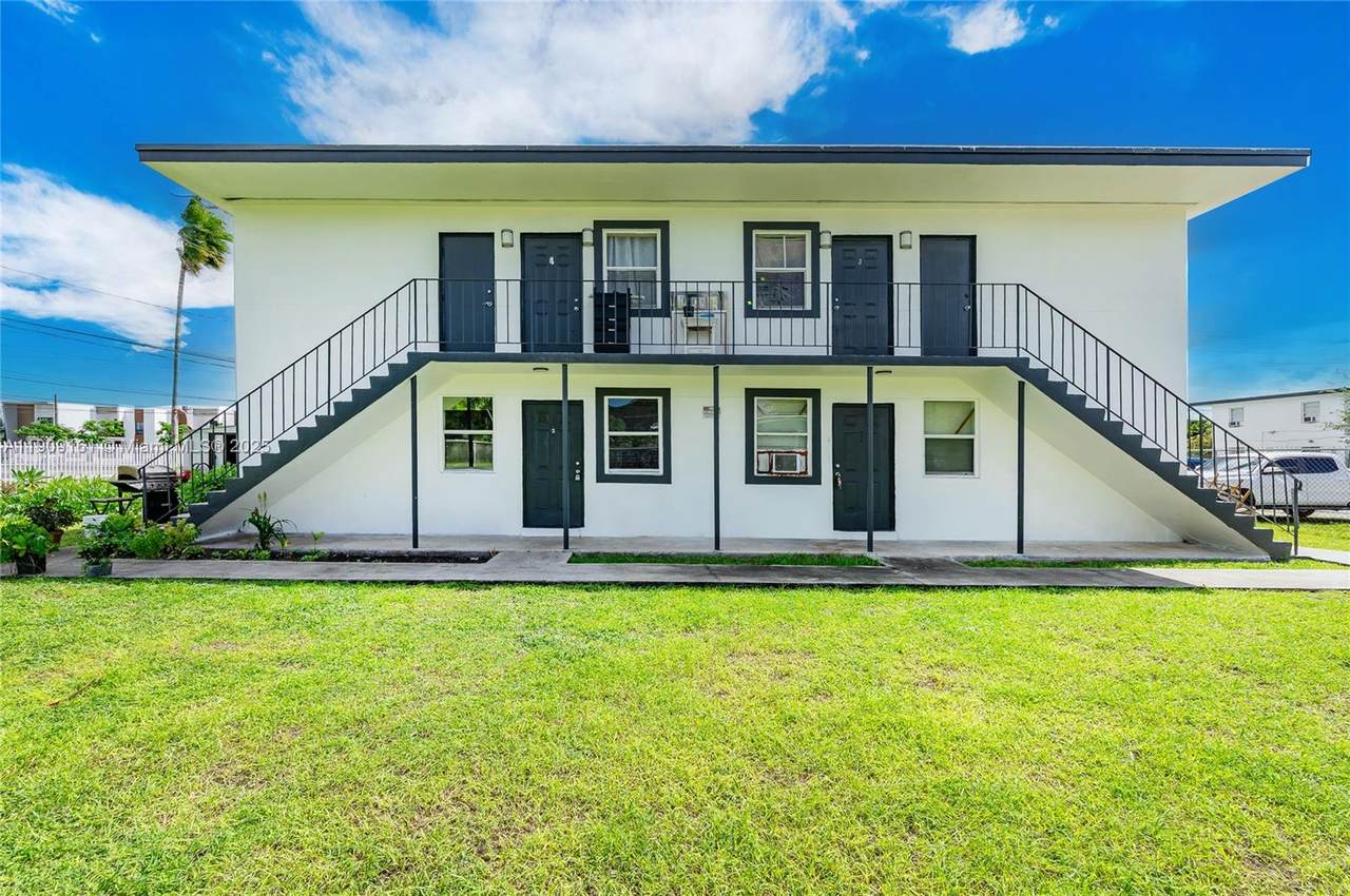 10015 170th Ter - Photo 1