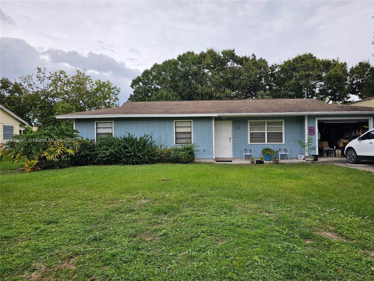 5108 Myrtle Dr - Photo 1