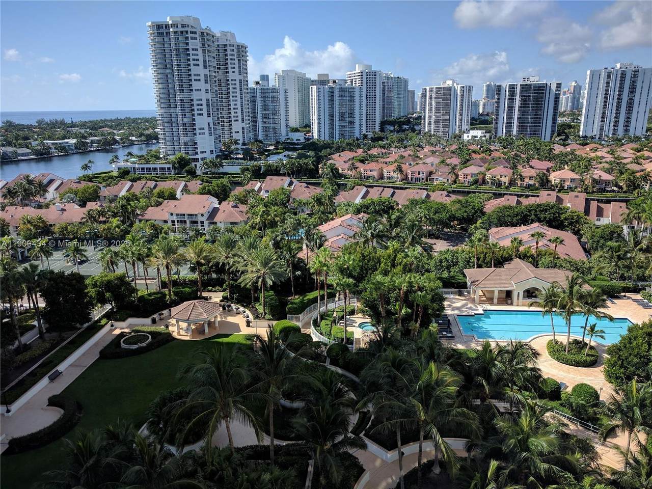 https://bt-photos.global.ssl.fastly.net/miami/1280_boomver_1_A11909434-2.jpg