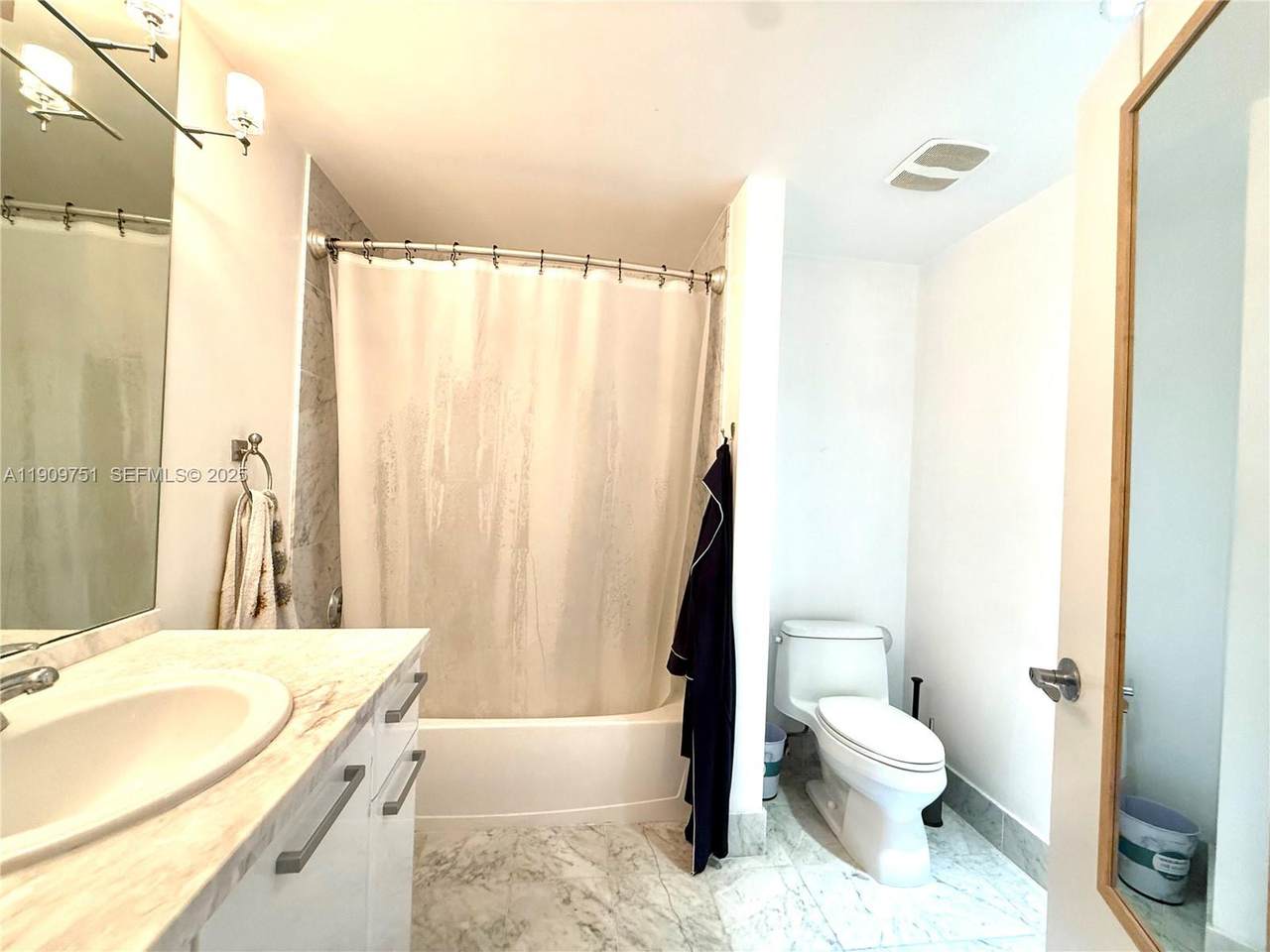 https://bt-photos.global.ssl.fastly.net/miami/1280_boomver_1_A11909751-2.jpg