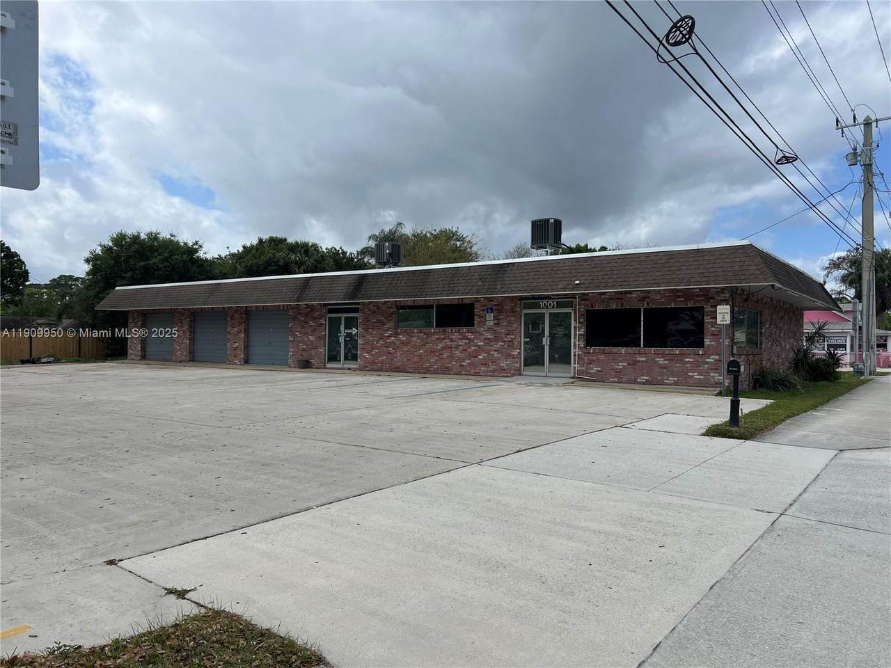 1001 Midway Rd - Photo 1